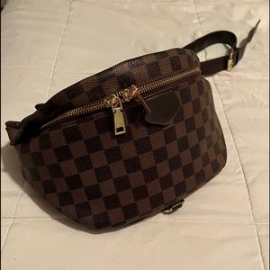 Brown Checkered Fanny Belt Bag. Excellent condition